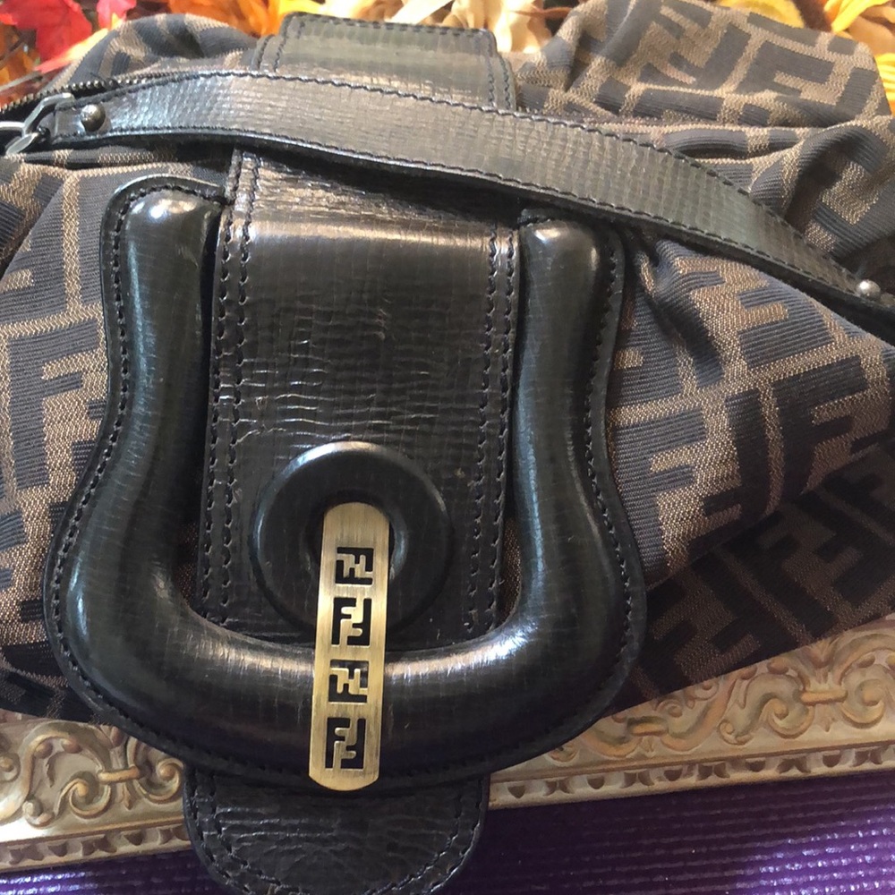 This is signature a Fendi Tobacco Zucca Print Canvas Borsa B. Hobo Bag - Picture 2 of 8